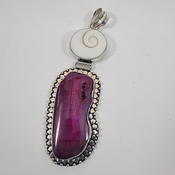 Handmade Silver Pendant with Pink Agate and Shiva Shell Accent - Picture 7 of 10